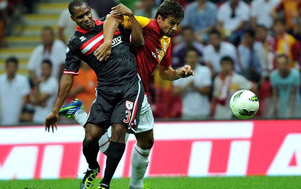 André Bahia em ação pelo Samsunspor (Foto: Divulgação/ Site oficial)