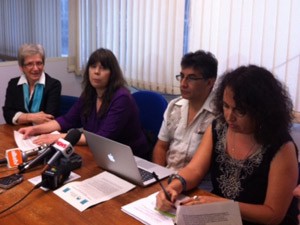 Nettie Wiebe , Silvia Ribeiro, Pablo Solon e Cindy Wiesner (Foto: Alba Valéria Mendonça/G1)