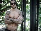Tatuado dos pés à cabeça, Felipe Titto revela: 'Nunca provei álcool, não sei nem o gosto'