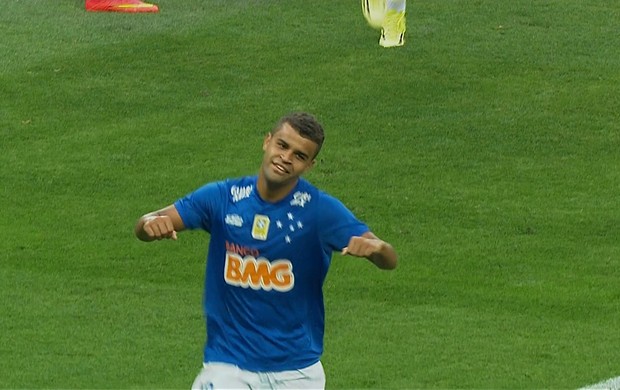 Alisson comemora gol contra o Atlético-MG (Foto: Reprodução/TV Globo Minas)