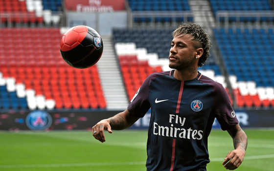 Neymar I Novo Rei De Paris Epoca Esporte