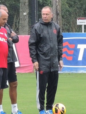 Mano menezes treino Flamengo (Foto: Cahê Mota)