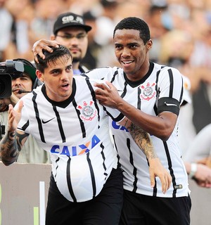 Capitão na estreia, Elias é o convidado do Arena SporTV desta segunda-feira