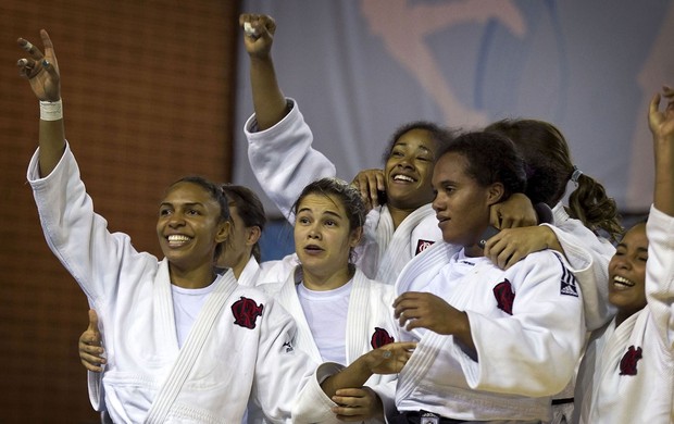 Flamengo, campeão feminino do Grand Prix de judô (Foto: Márcio Rodrigues / Fotocom.net)