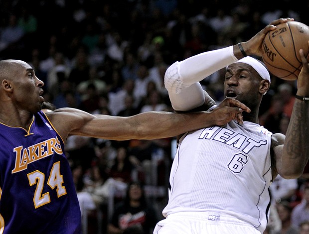 basquete nba LeBron James mimi heat e Kobe Bryant los angeles lakers (Foto: Agência Reuters)