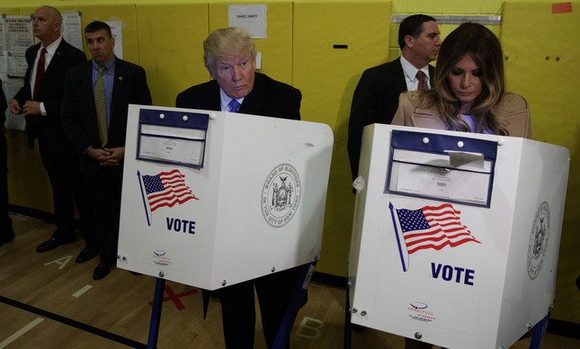 Donald Trump e Melania Trump votam em Manhattan, Nova York