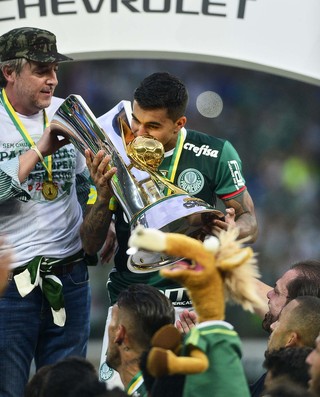 Caio Ribeiro homenageia a conquista do Palmeiras e deixa o 