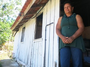 Dona Faustina ganha auxílio aluguel. Ela teve que deixar a casa dela no bairro Guarda Mão, após a enchente (Foto: Mariane Rossi / G1)