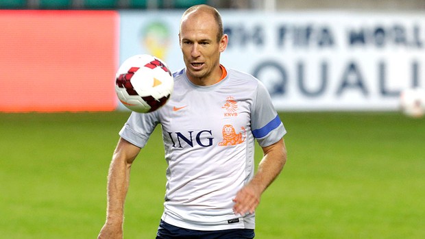 Robben treino Holanda (Foto: Reuters)