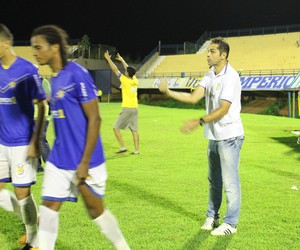 Técnico do Palmas (Foto: Cyntia Miranda/GloboEsporte.com)
