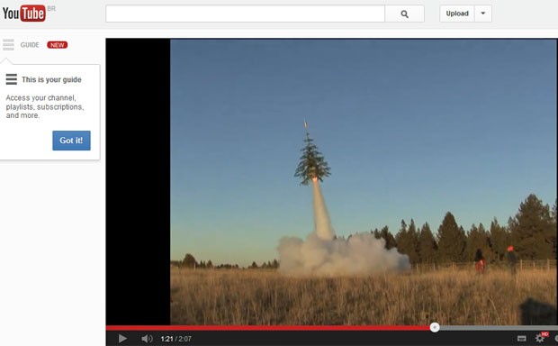 Vídeo mostra lançamento de árvore de Natal (Foto: Youtube/Reprodução)