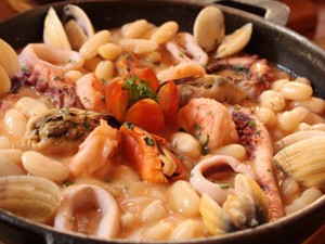 Feijoada de frutos do mar (Foto: Divulgação/Nomangue)