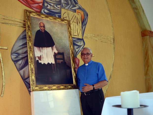 Dom Diamantino, bispo de Campanha: Padre Victor superou tudo com muita dignidade. (Foto: Samantha Silva / G1)