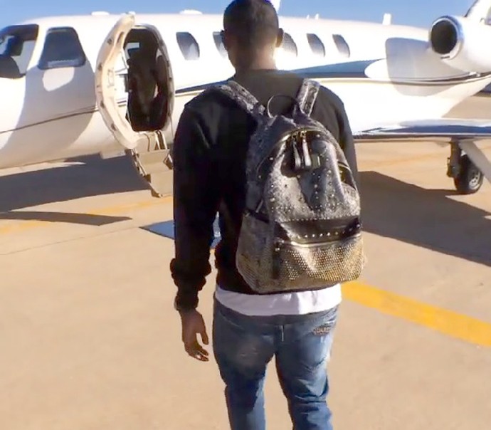 David Alaba indo para Viena (Foto: Reprodução / Instagran) David Alaba indo para Viena (Foto: Reprodução / Instagran)