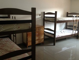 Há dormitórios que funcionam de forma rotativa  (Foto: Vanessa Vasconcelos/Divulgação)