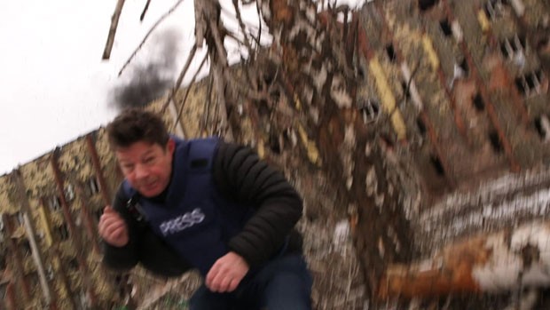 Equipe da BBC escapa de explosão de morteiro na Ucrânia (Foto: BBC)
