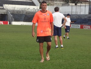 Fábio Oliveira não treinou nesta quinta-feira, dia 12 (Foto: GLOBOESPORTE.COM/PA)