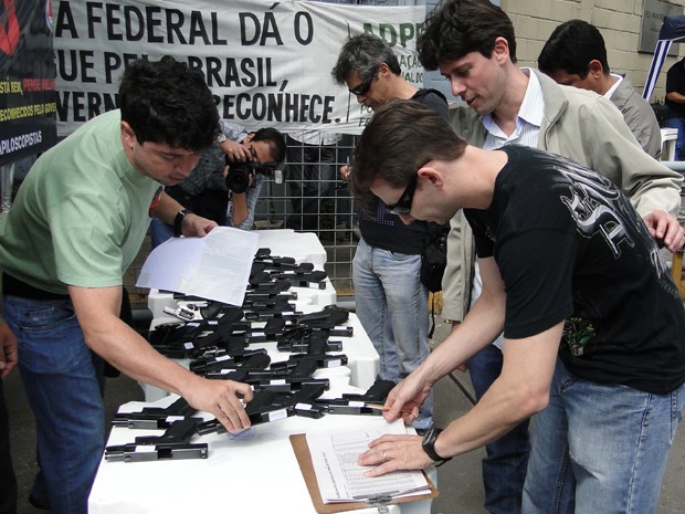 G1 Agentes e escrivães da PF fazem ato de greve em Belo Horizonte