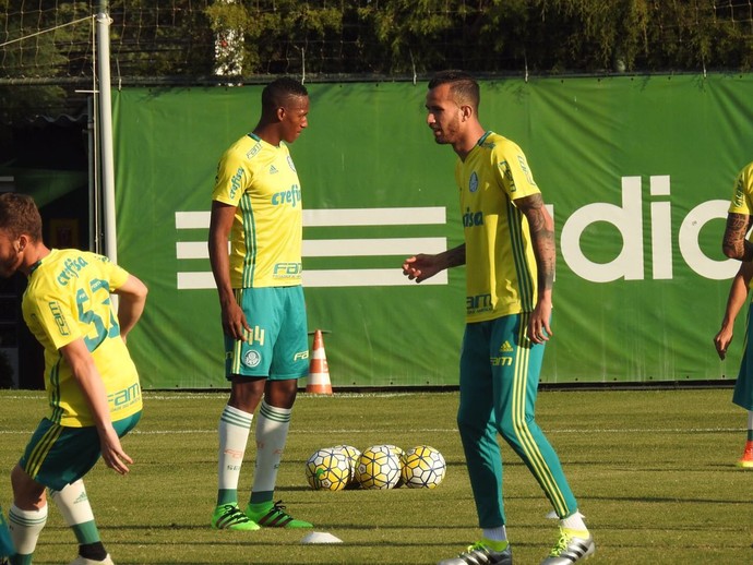 Leandro Pereira Mina Palmeiras (Foto: Felipe Zito) Leandro Pereira Mina Palmeiras (Foto: Felipe Zito)