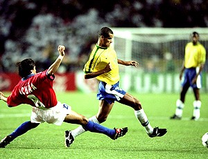 Rivaldo brasil acuña chile copa do mundo 1998 (Foto: agência Getty Images)