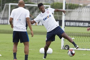 Corinthians relaciona 21 jogadores para a estreia no Campeonato Paulista
