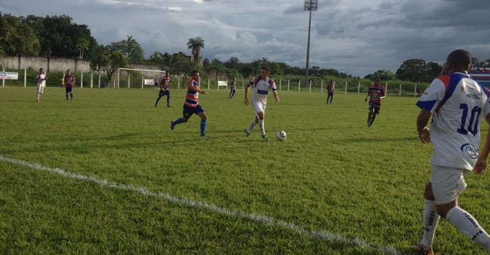 Araguaína goleou o Tocantins em Miracema por 4 x 1 pelo Campeonato Tocantinense (Foto: Vilma Nascimento/GloboEsporte.com)