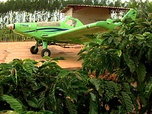 Aeronava atingida por tiro. (Foto: Reprodução/TV Gazeta)