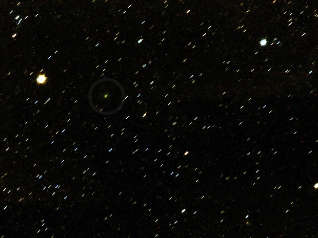Cometa Lemmon é fotografado nos céus de Itanhaém (Foto: Meire Ruiz/Arquivo Pessoal)