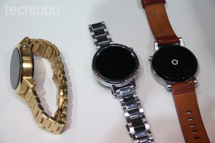 Na traseira, Moto 360 traz leitor o biométrico e um acabamento sofisticado (Foto: Fabrício Vitorino/TechTudo) Na traseira, Moto 360 traz leitor o biométrico e um acabamento sofisticado (Foto: Fabrício Vitorino/TechTudo)