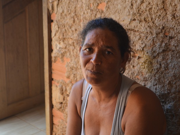 Maria acredita que família nasceu de novo de acidente (Foto: Aline Lopes/ G1)