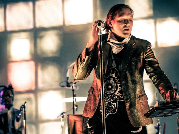 31/05 - Win Butler, vocalista do Arcade Fire, durante show no Rock in Rio Lisboa (Foto: Divulgação/Rock in Rio Lisboa)
