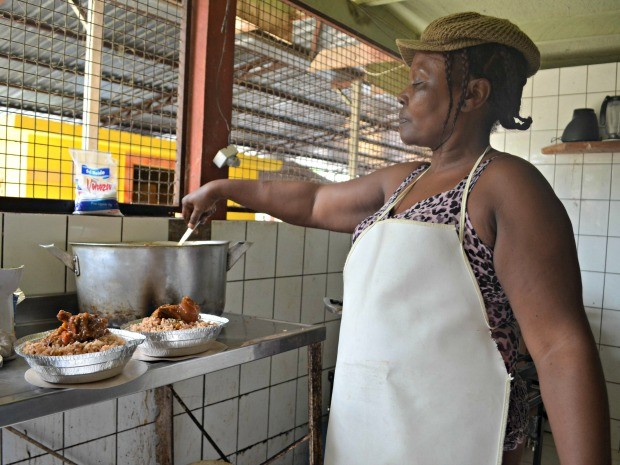 Haitiana veio para o Brasil em busca de uma nova chance (Foto: Aline Nascimento/G1)