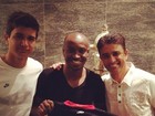 Thiaguinho ganha camisa de Mattheus, jogador do Flamengo