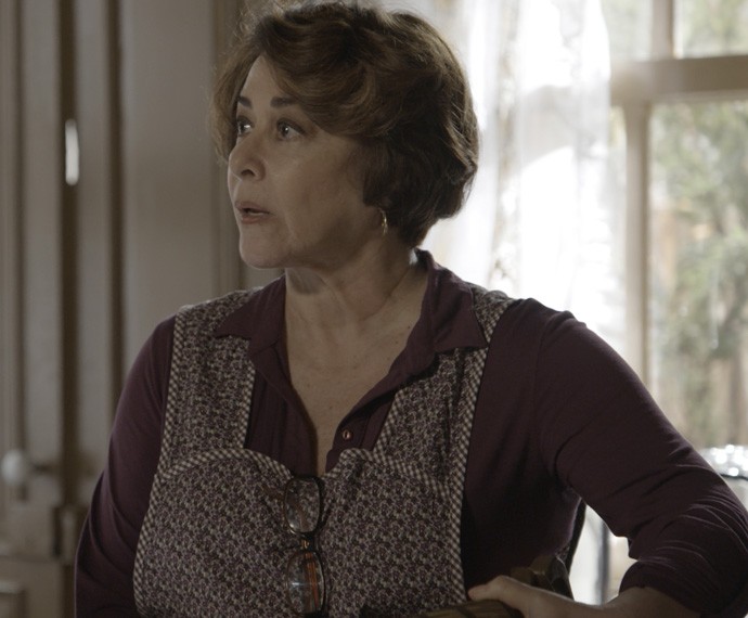 Zilda fica chocada com a atitude da nora (Foto: TV Globo)