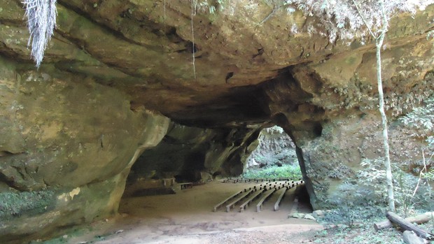 Maior gruta do estado fica na Região Central (Dayanne Rodrigues/RBS TV)