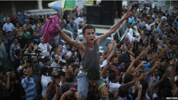 Palestinos celebraram cessar-fogo; oficiais do Hamas disseram que acordo é 