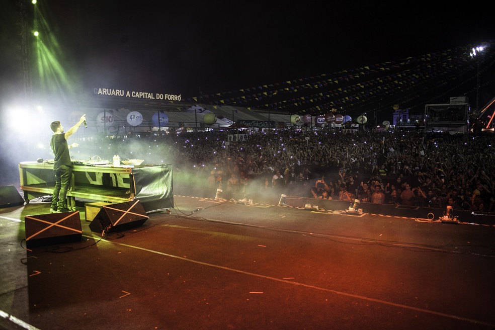 DJ Alok animou o público no Pátio de Eventos (Foto: Geyson Magno/Divulgação)