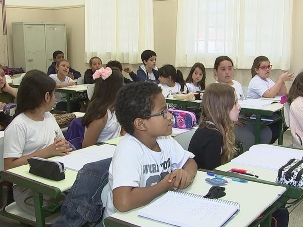 Alunos se destacaram em matérias como português, matemática e inglês (Foto: Reprodução/TV TEM)