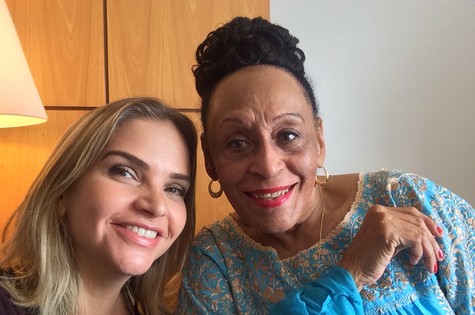 Leila Sterenberg e Omara Portuondo (Foto: Alexandre Roldão)