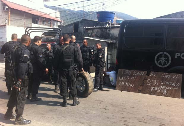 Polícia prende sete suspeitos em ação na Chatuba (Foto: Janaina Carvalho/G1)