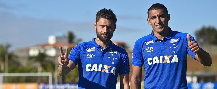 Rafael Sobis; Ramón Ábila; Cruzeiro (Foto: Light Press) Rafael Sobis; Ramón Ábila; Cruzeiro (Foto: Light Press)