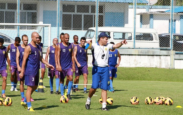Léo Goiano treino Nacional-AM (Foto: Frank Cunha)