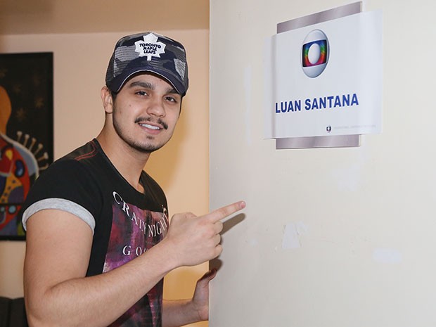 Luan Santana mostra camarim nos bastidores do Especial (Foto: Fábio Rocha/Gshow)