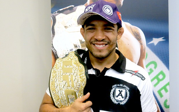 José Aldo cinturão UFC  (Foto: Adriano Albuquerque)