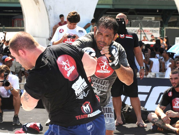 Minotauro treino aberto UFC Rio III (Foto: André Durão / Globoesporte.com)