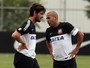 Evolução x pressão: Pato cresce em mau momento de Emerson