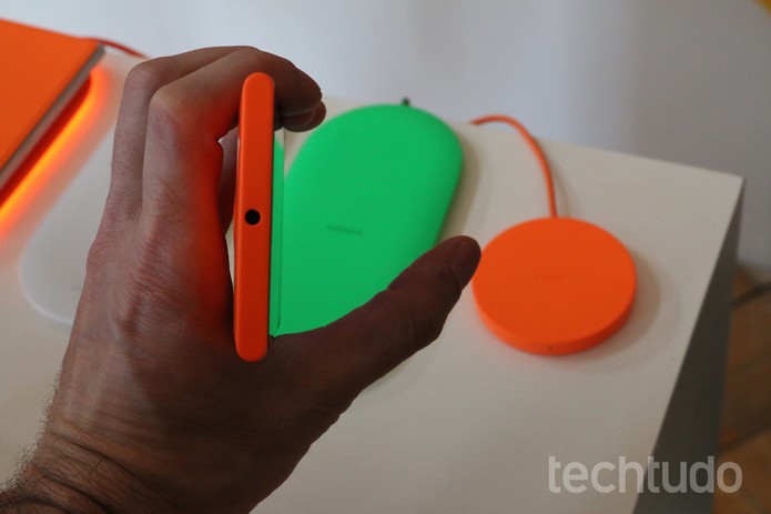 Lumia 730 e 735 (Foto: Fabricio Vitorino/TechTudo) Lumia 730 e 735 (Foto: Fabricio Vitorino/TechTudo)