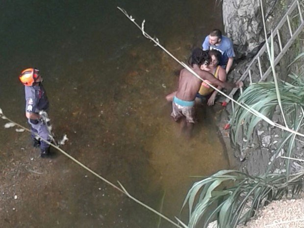 Mulher cai de pedreira enquanto tirava selfie em Campinas (Foto: Valdir Ribeiro / Arquivo pessoal)