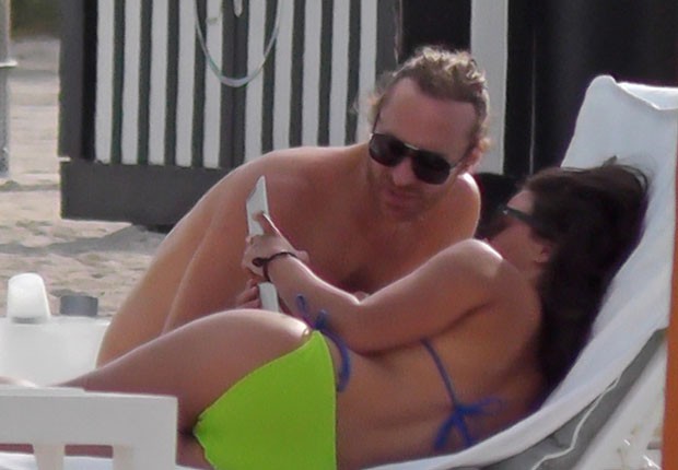 Resultado de imagem para david guetta na praia
