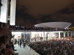 Veja Imagens Do Protesto Que Ocupou Entrada Do Congresso Fotos Em